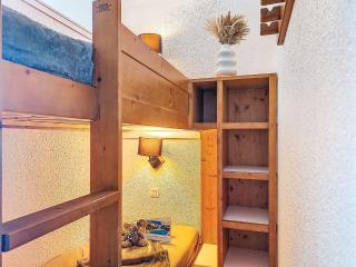 Studio Les Olympiades-11 by Interhome - 2