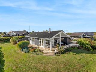 Holiday Home Tjarven - 350m from the sea by Interhome - 0