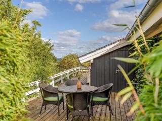 Holiday Home Tjarven - 350m from the sea by Interhome - 5