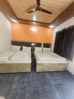 krishna hotel and restaurant - 4