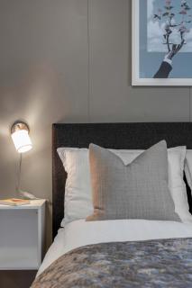 Large 3 bedroom apartment with free parking - 3