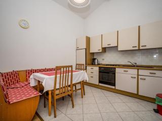 Apartment Hilde Red-4 by Interhome - 8