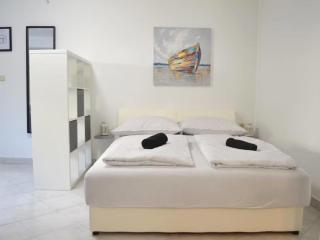 Studio Beg-1 by Interhome - 7