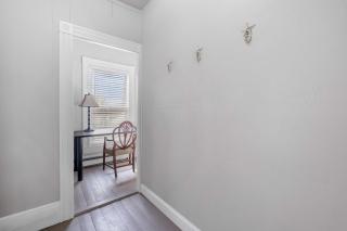 Spacious 1Bed Urban Oasis - Short & Midterm Stays - 1