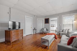 Spacious 1Bed Urban Oasis - Short & Midterm Stays - 9