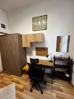 small studio flat with loft - 4