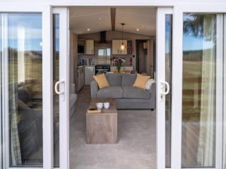 Chalet Lodge 15 by Interhome - 1