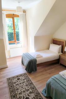 Holiday Home Heyward Mews - TR4 HH No 5 - Sleeps 5 by Interhome - 6