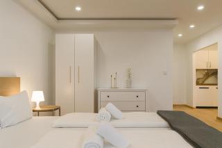 NEUES Apartment in Top Lage, free Parking max 1,65m Höhe und 1,8m Breite - 1