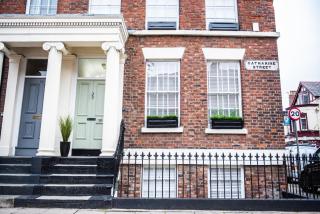 2 Bedroom City Centre Georgian Quarter Apartment - 9