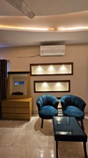 The Oak Residence - 8