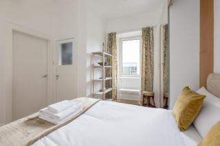 Cosy flat near Edinburgh Castle - 9