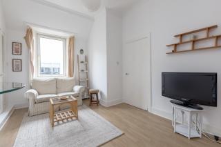 Cosy flat near Edinburgh Castle - 8