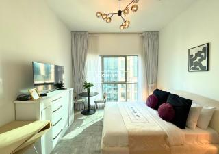 Boulevard Charm- Studio Hideaway - 8