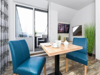 Ferienwohnung mit Balkon in Bensersiel - 2
