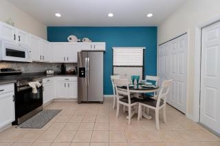 Lakeview Family Stay - 7