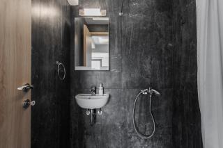 Loft in Psirri by Liberty's Canvas - 8