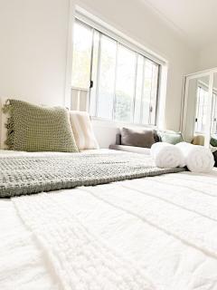 North Wollongong - Beach Style - Modern - Free Parking - Free Coffee Snacks - 4