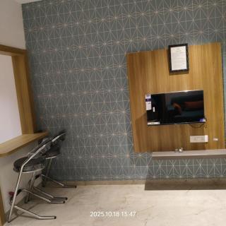 Home Escape Sapphire 1BHK Mahalaxmi Nagar - 3