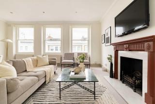 Stylish West Kensington Duplex with Modern Comforts - 1