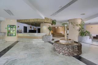 Top Floor Studio, Pools, Fast Internet, Parking - 9