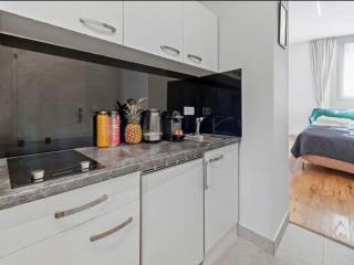 Exclusive 6-person apartment - 8