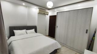 Stylish Sunny Central 1BR - 8