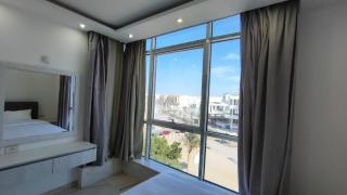 Stylish Sunny Central 1BR - 6