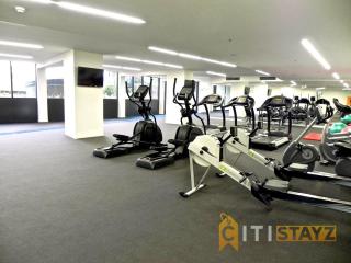 Perfectly Located Modern Apartment - Canberra CBD - 3
