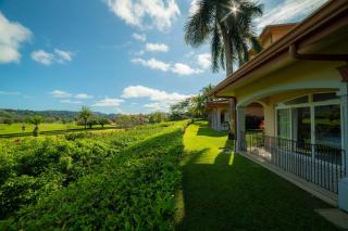 Colina 5E 2 bdr Garden View in Los Suenos - 9