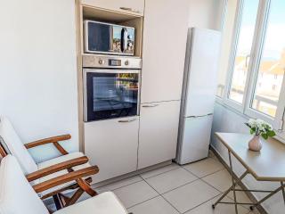 Apartment Le Victor Hugo by Interhome - Saint-Raphaël - 3