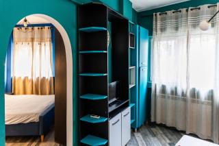 The Downtown Quarters - 1