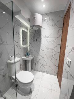 Khufu's Pyramids View INN - 3