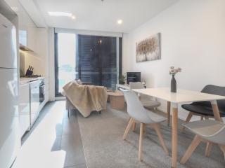 Exquisite And Warm 1br Nest In Footscray Pool Gym - 6