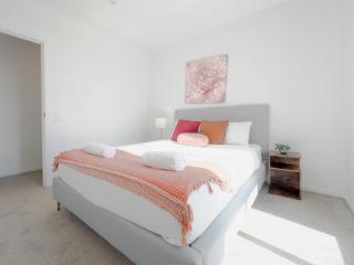 Exquisite And Warm 1br Nest In Footscray Pool Gym - 8