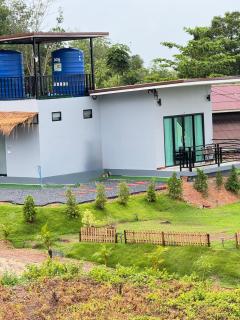 Seaview phuwamin - Phra Ae beach - 1