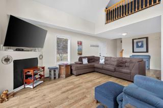 Wooded Cabin Escape w Fire Pit & Family Ready - 3