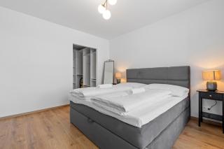 LAM Discovery AC - Balcony - 7