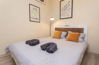 Central Baku Apartment - Old City & Boulevard - 3