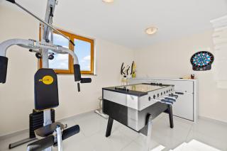 Villa Palatium for 14 people in Fazana with sauna & jacuzzi only 800 meters from the beach - 4