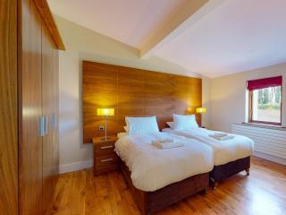 Holiday Home Castlemartyr Lodges - TR4 No 3 - 2 Bed by Interhome - 4