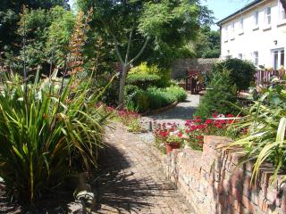 Holiday Home Courtyard HC No 8 by Interhome - 1