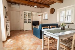 At Chica's House - Lucca - 3