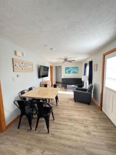 Abellona Inn & Suites - 9