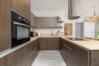 Villa Mauri – Modern 3BR Villa with Private Pool - 5