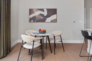 Luxury Furnished Apartments by Hyatus Boston South Bay - 4