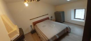 Petite maison en pierre - 2