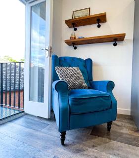 New! 1BR in Horsemarket - 3