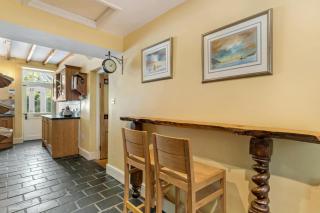 Pendre Farmhouse Llwyndafydd - 4