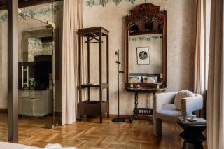 Gallery 7 Fresco Apartment - LoftAffair Collection - 6